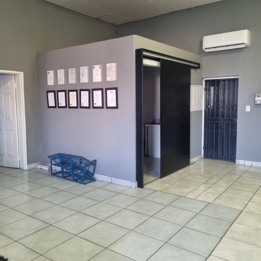 To Let Commercial Property for Rent in Rustenburg Central North West